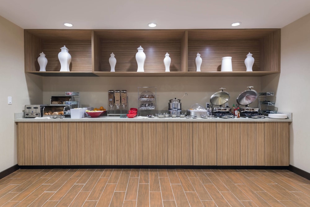 TownePlace Suites by Marriott Hays 4/52