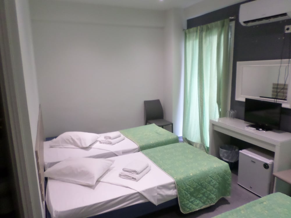 Nafsika Hotel 13/50