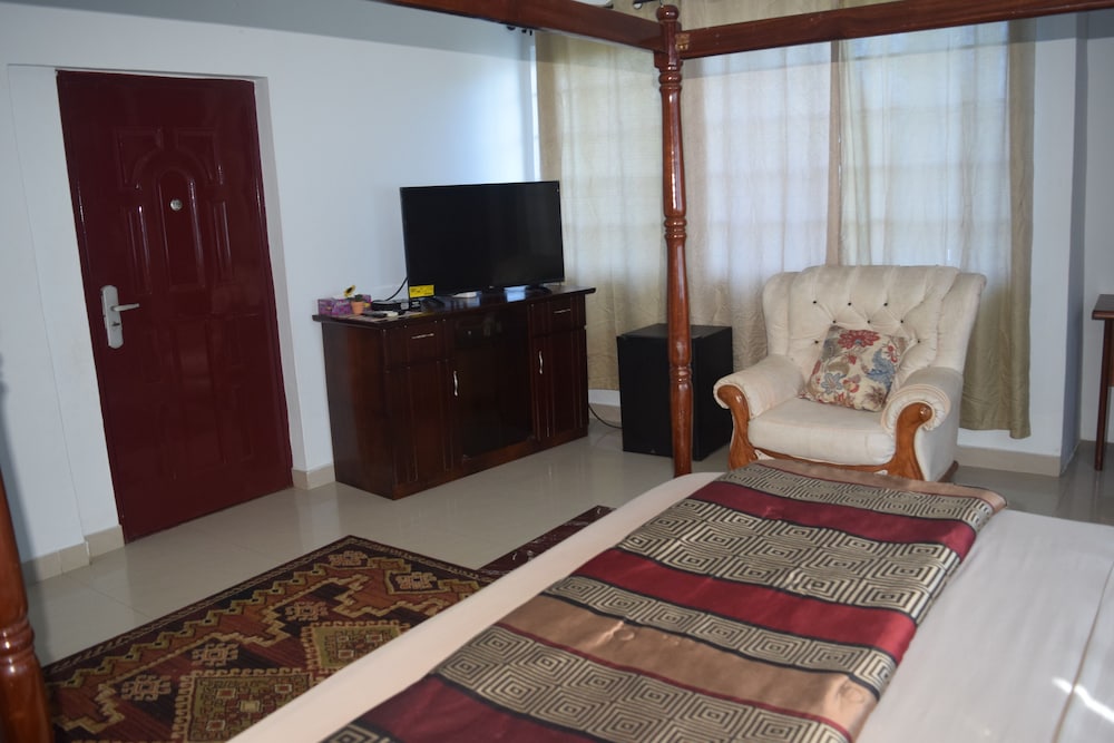 Coconut Pointe Beach Resort 23/50
