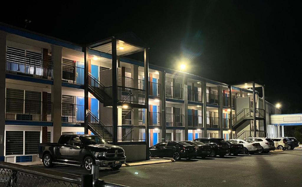 Budgetel Inn and Suites 16/20