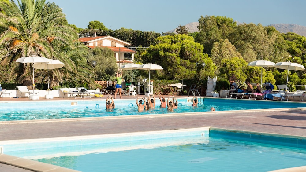 Hotel Perla Del Golfo 68/70
