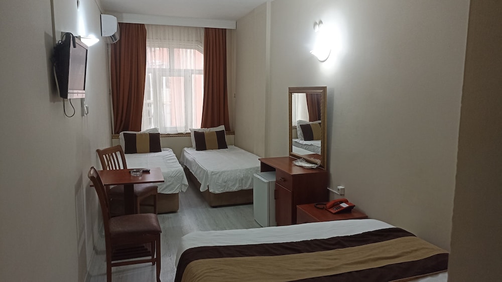 Topkapi Sabena Hotel 28/70