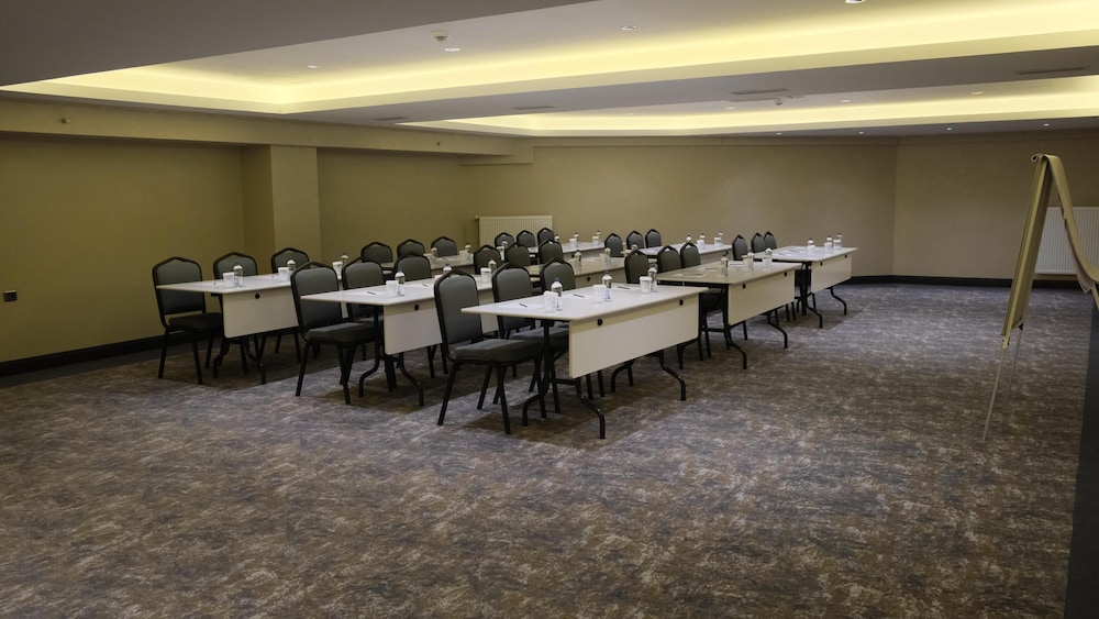 Nova Vista Deluxe and Suites Eskisehir, a member of Radisson Individuals 40/48