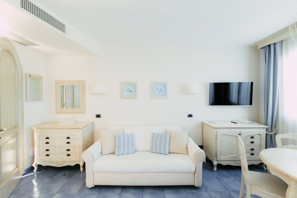 Baia Delphis Resort 38/59