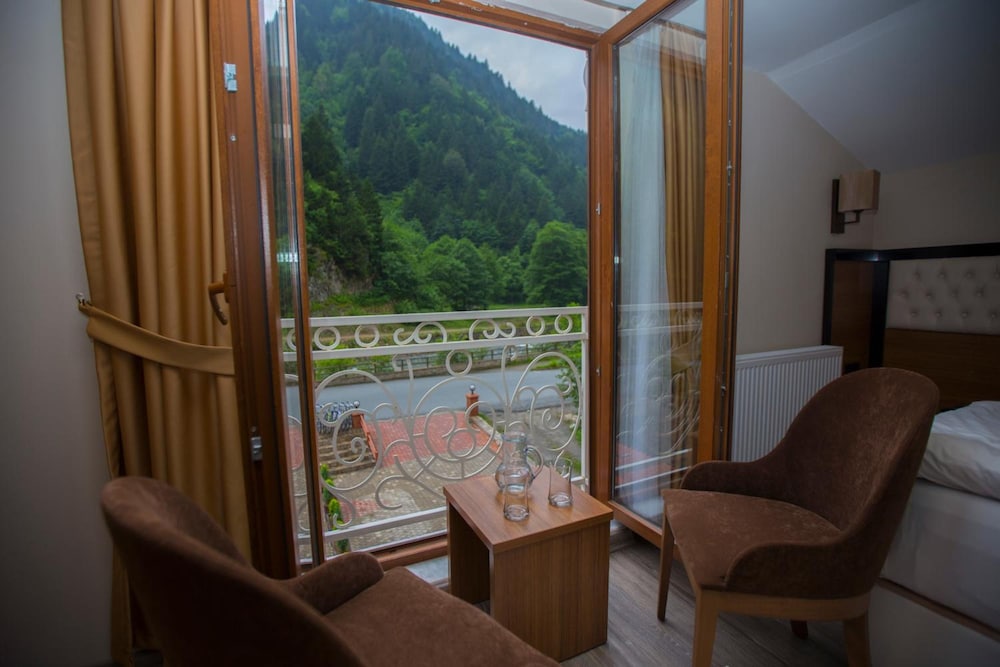 Yayla Hotel 35/49