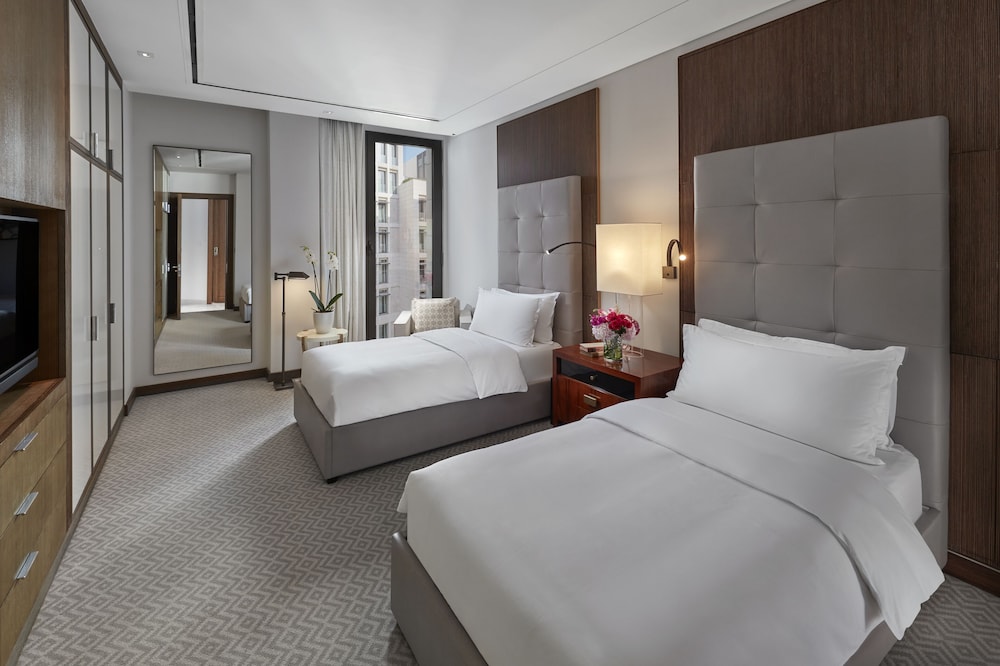 Mandarin Oriental Doha 10/57