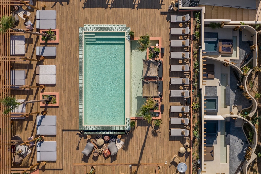 The Syntopia Hotel 43/71