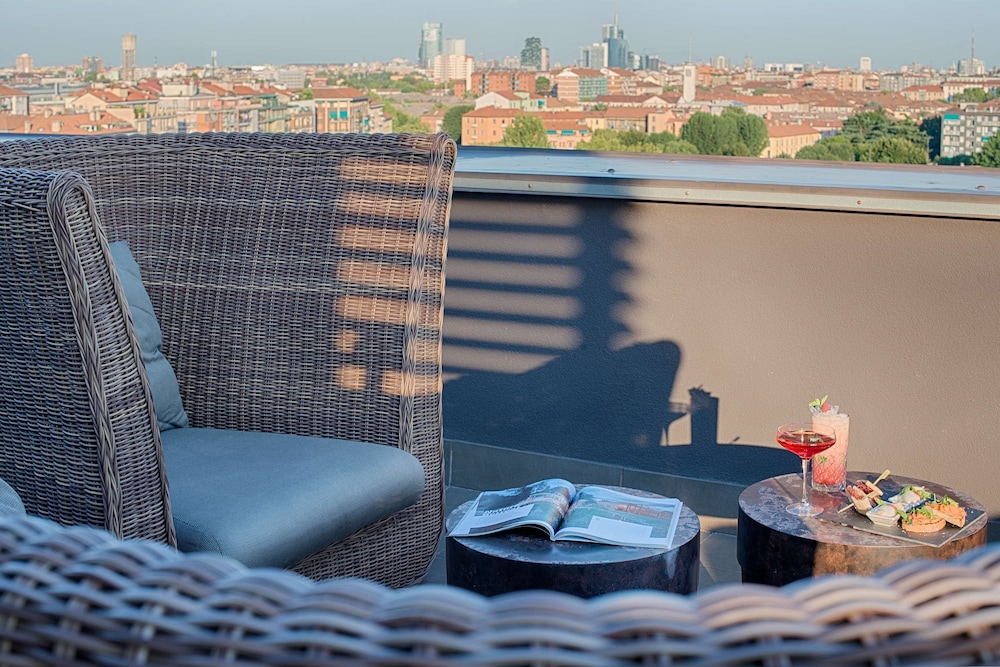RADISSON BLU HOTEL MILAN 45/68