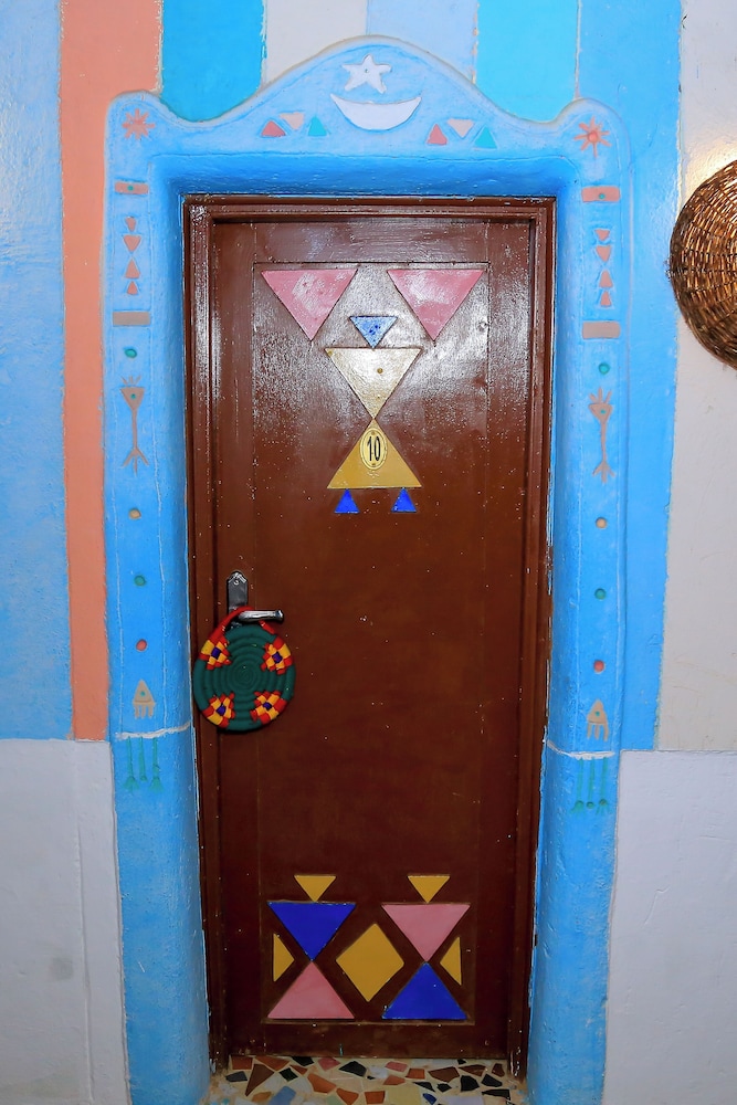 Nubian Palace 8/50