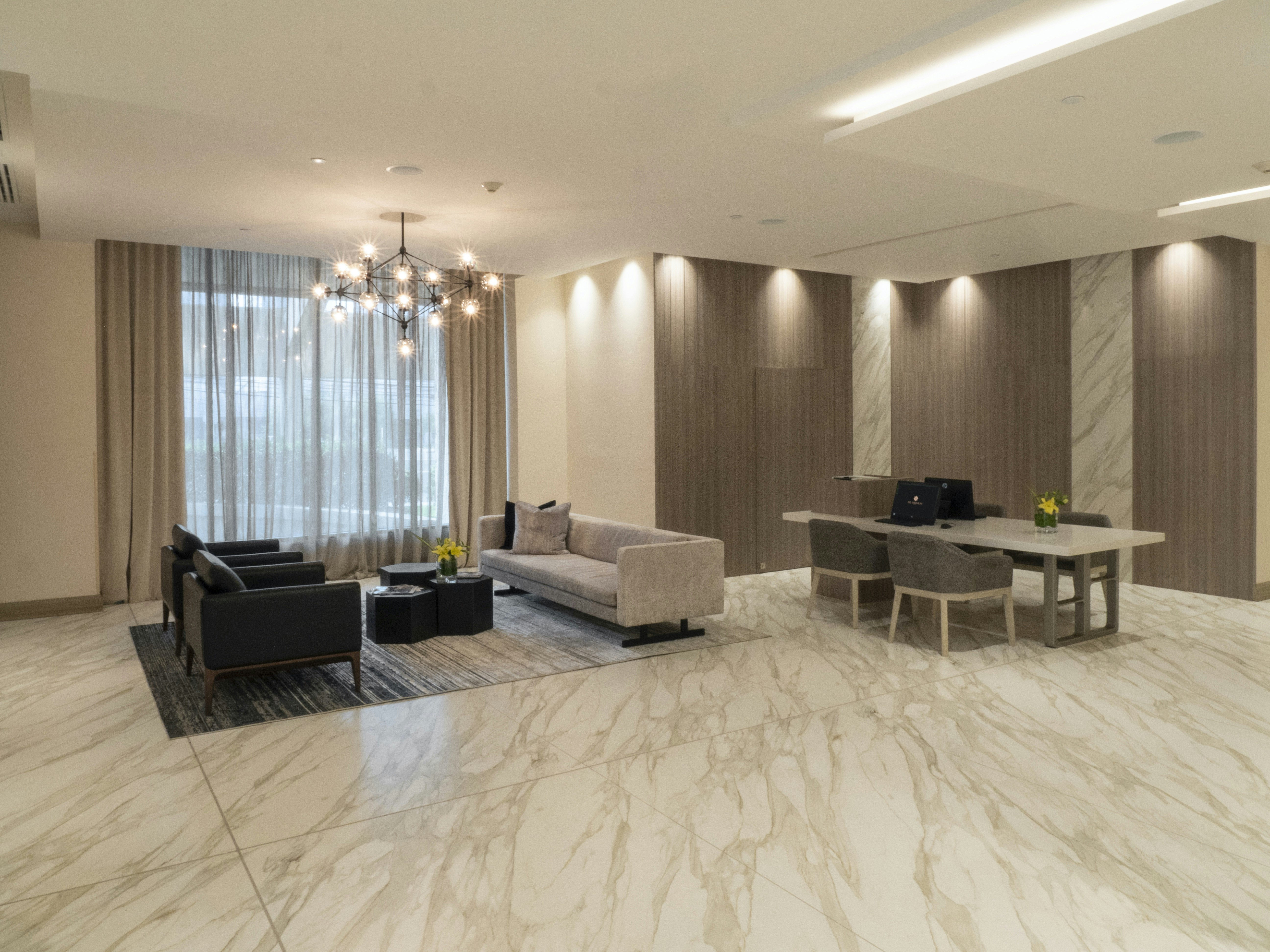 MS Milenium Monterrey Curio Collection by Hilton 51/77