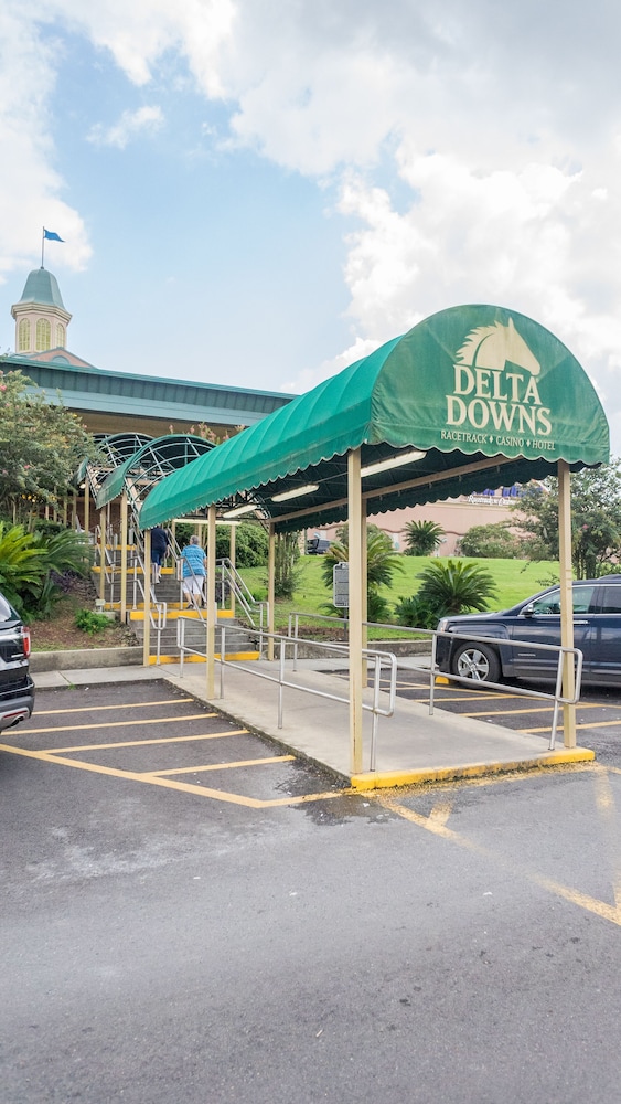 Delta Downs Racetrack Casino Hotel 54/59