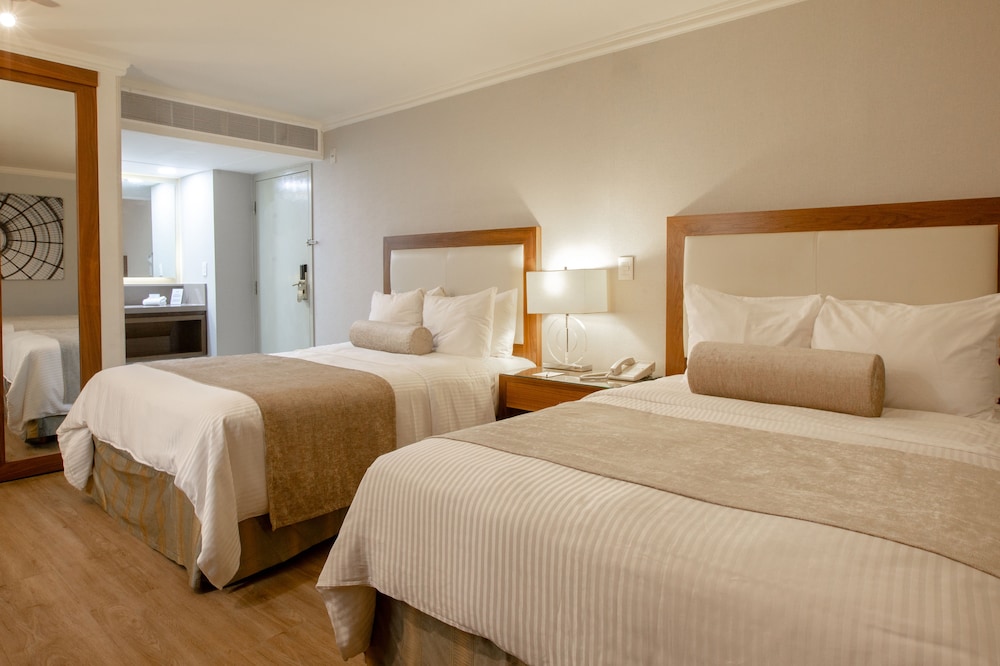 LUXURY, DOUBLE BED