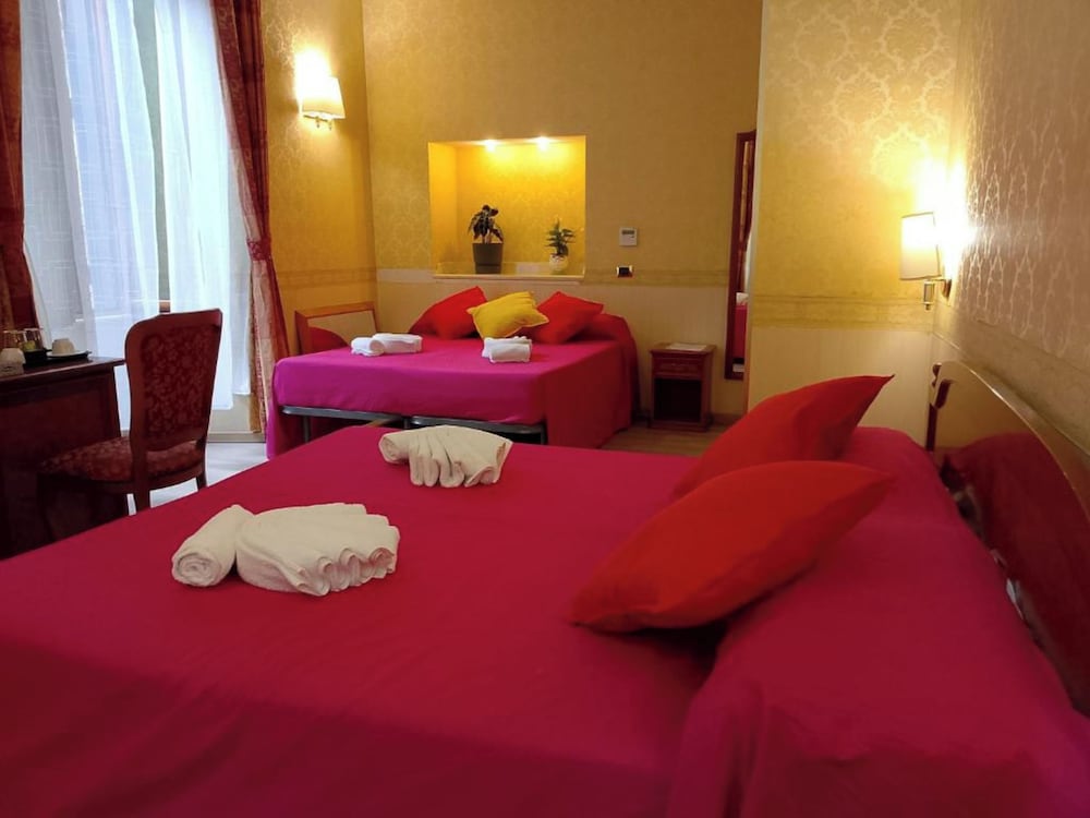 AMADEUS HOTEL ROME 33/50