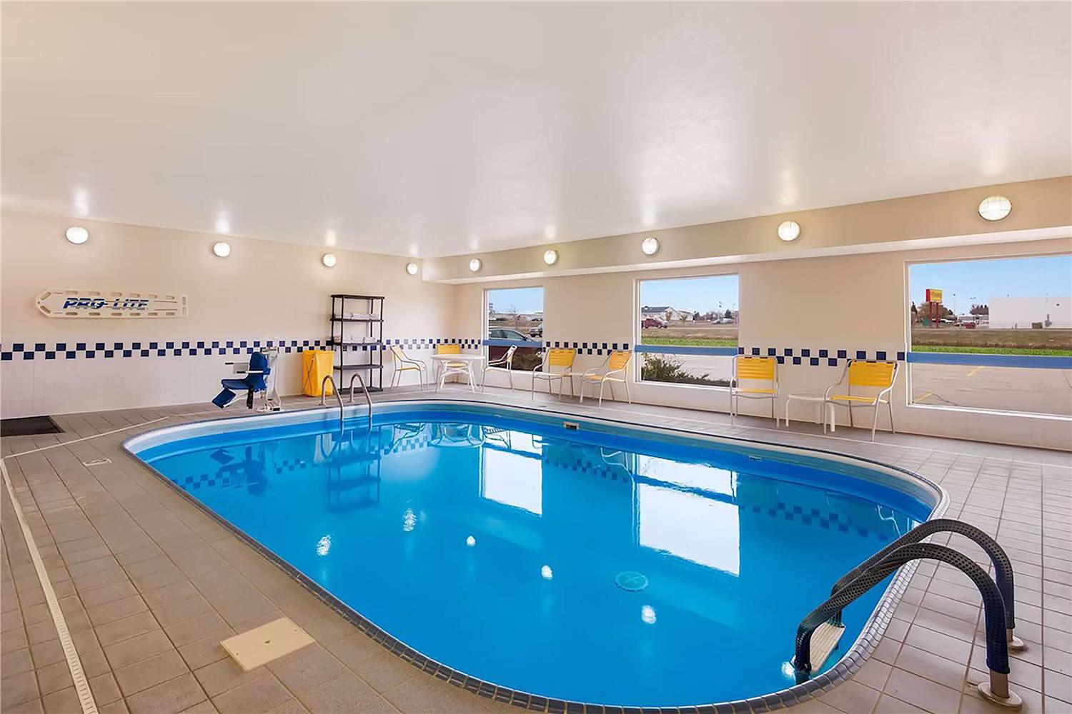 AmericInn by Wyndham Minot 8/20
