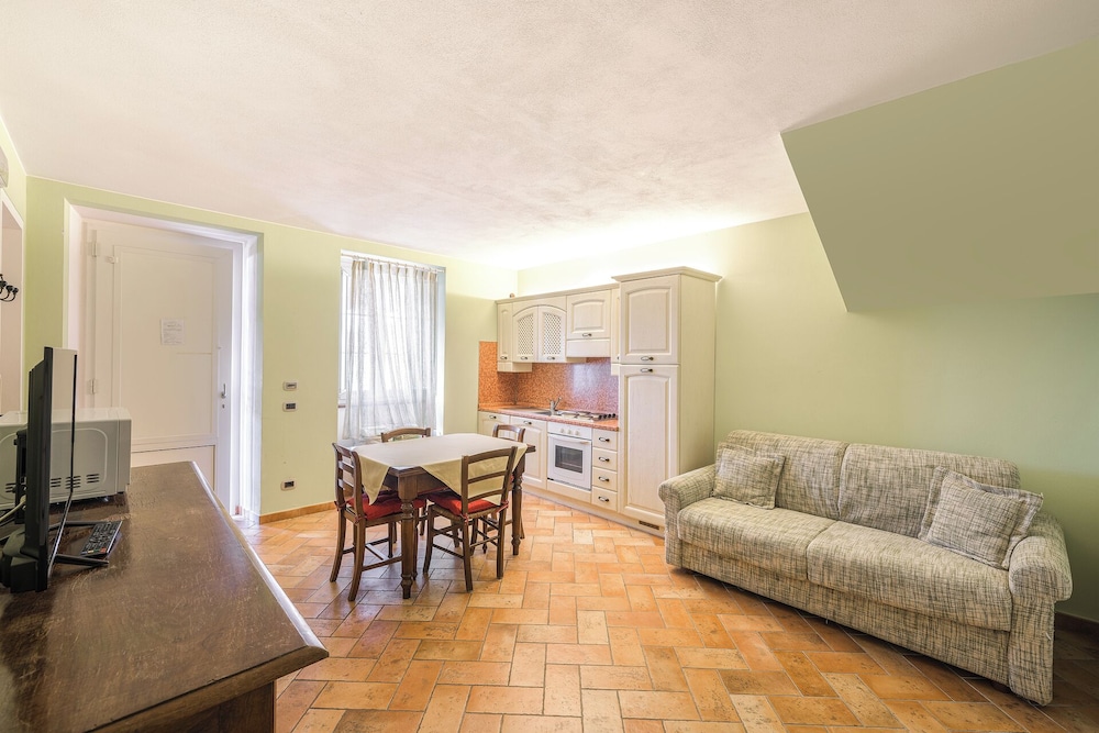 RELAIS CORTE BENEDETTO 44/74