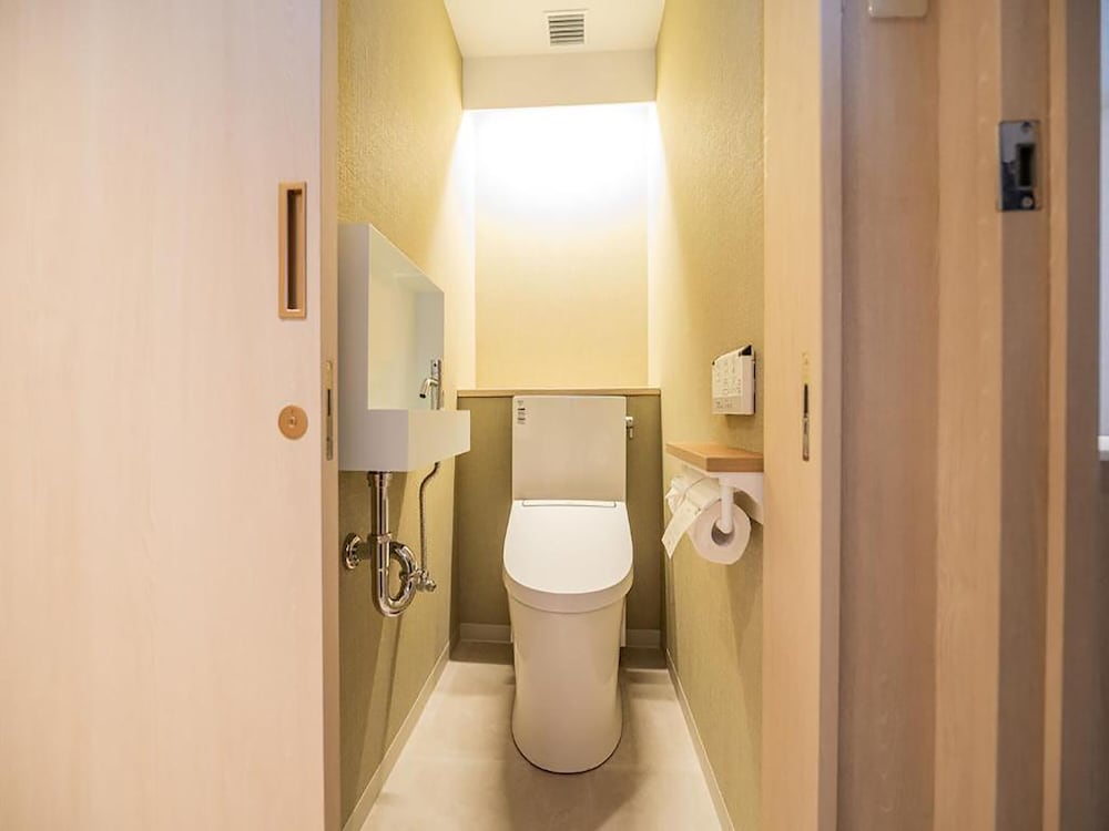 Relax, Twin Beds, 2 King Beds, Main Building 2/2