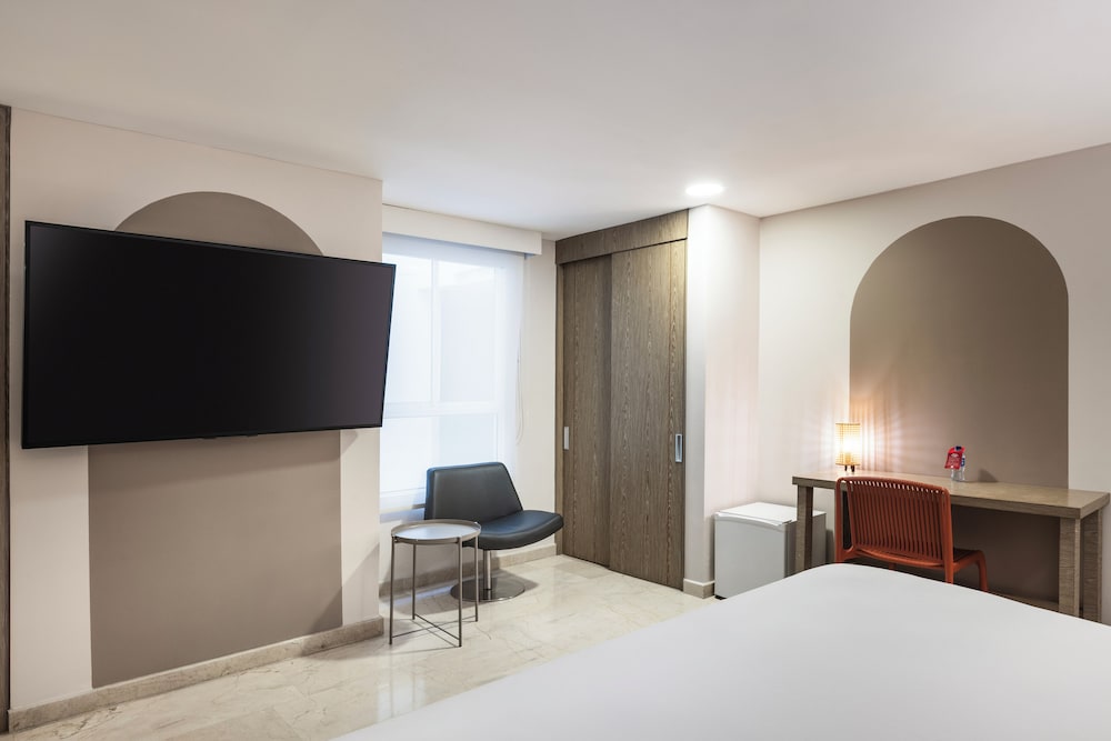Hotel Ms Ciudad Jardin Plus 23/63