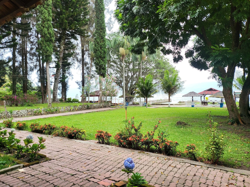 Pandu Lakeside Hotel Tuktuk 47/51