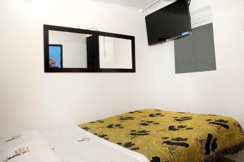 Hostal Chorro de Quevedo 27/31