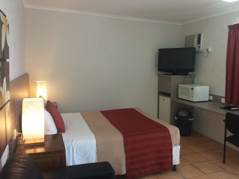 Mid City Motor Inn 10/41