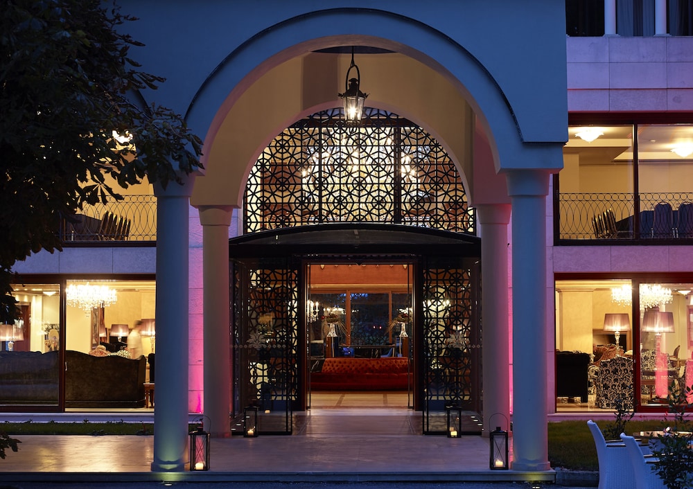 GRAND SERAI CONGRESS & SPA in IOANNINA