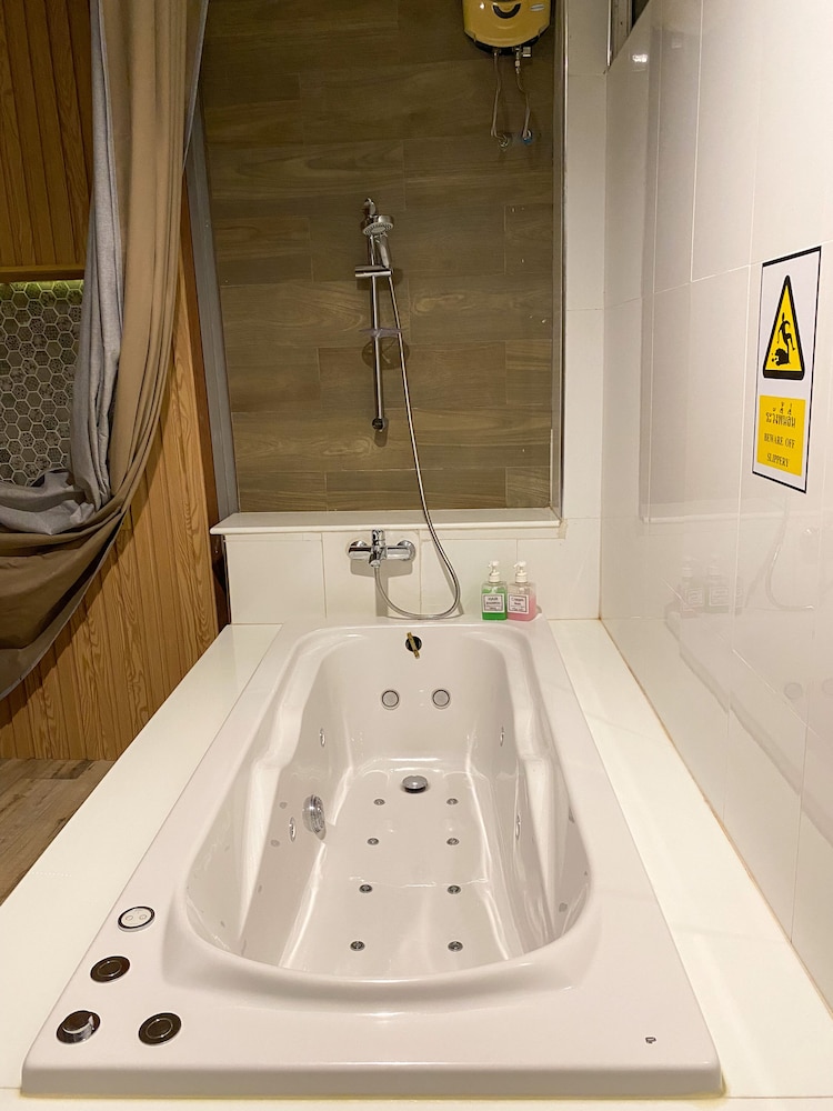 Grand Hill Resort And Spa 49/50