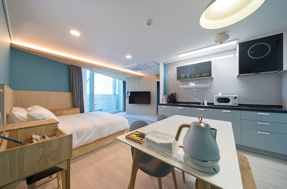 Ocean Terra Resort 50/50