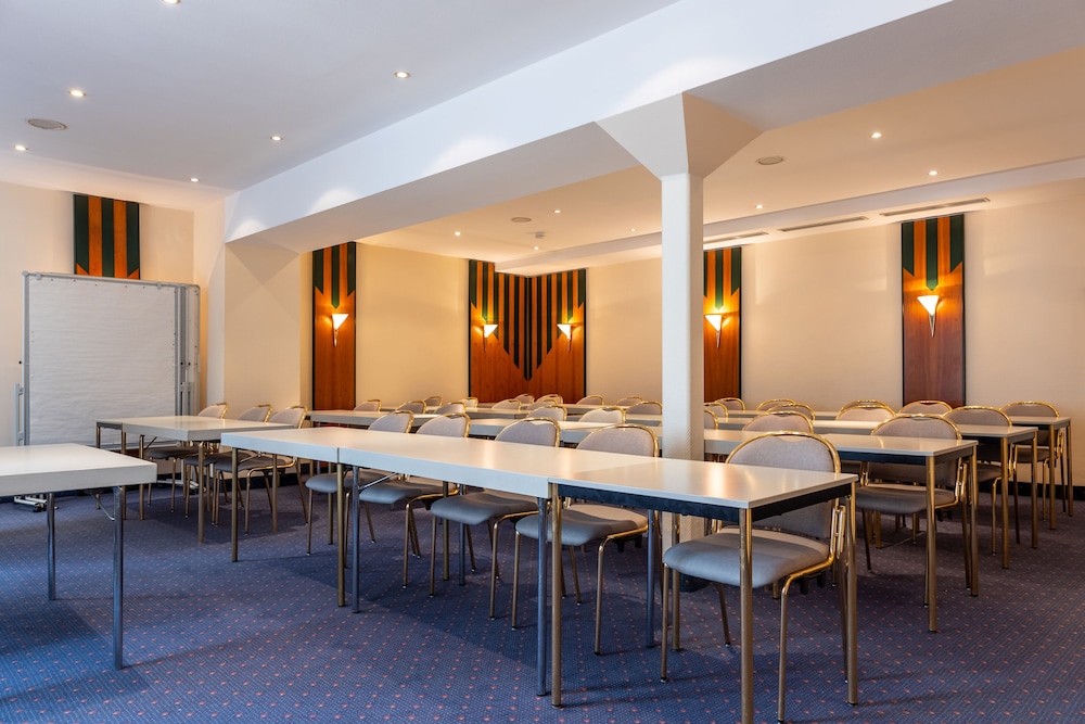Trip Inn Hotel Esplanade 56/71