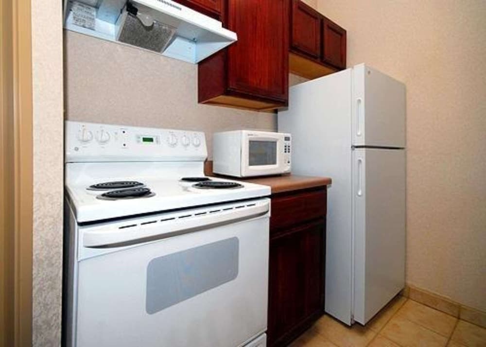 Quality Inn and Suites Near University 36/39