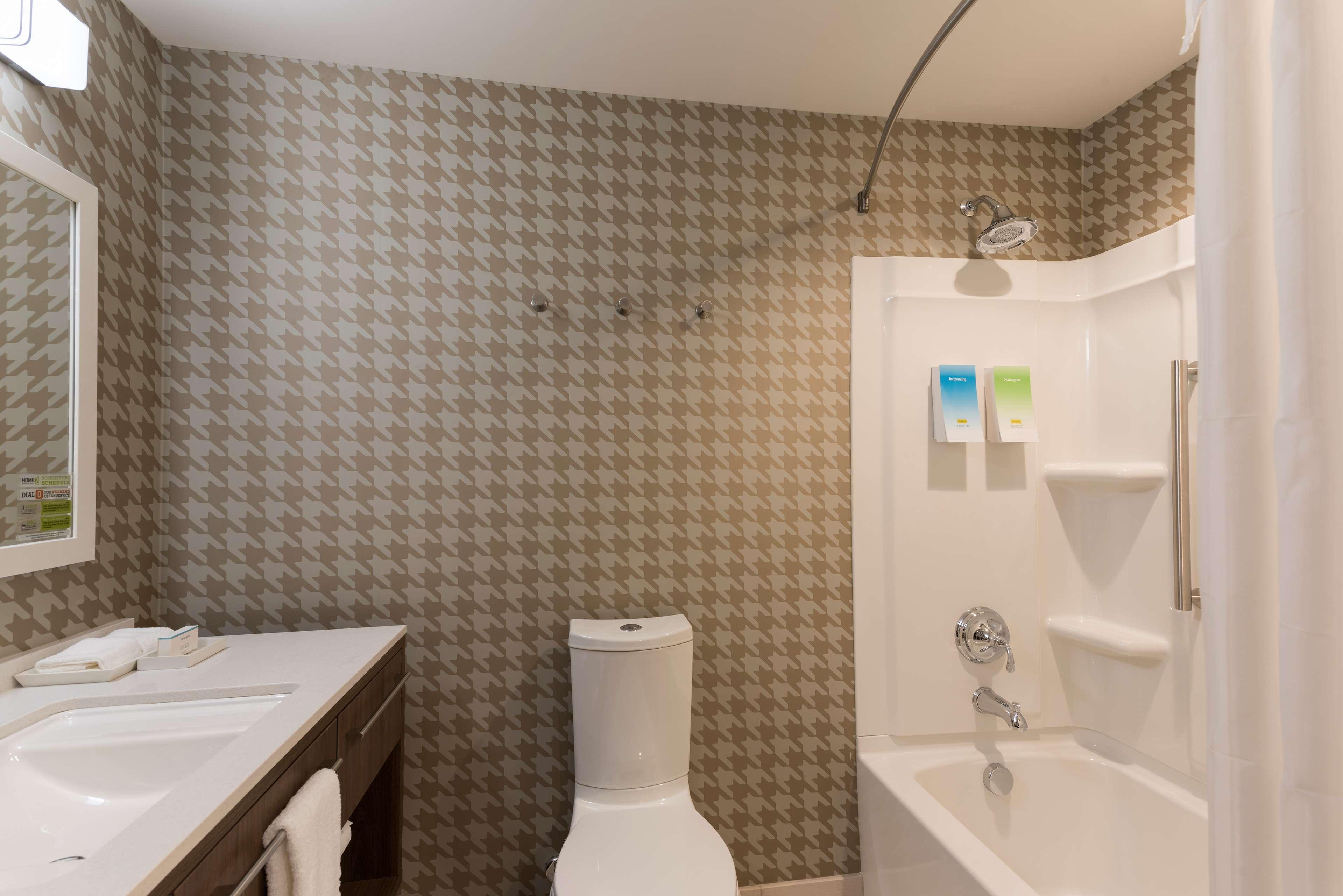 STUDIO, SUITE, KING BED, ACCESSIBLE