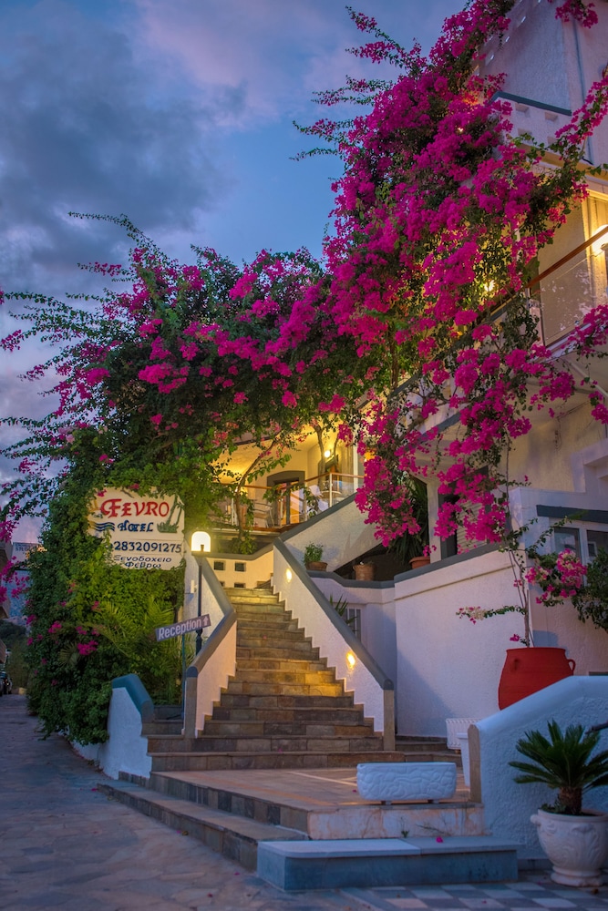 Fevro Hotel 18/27