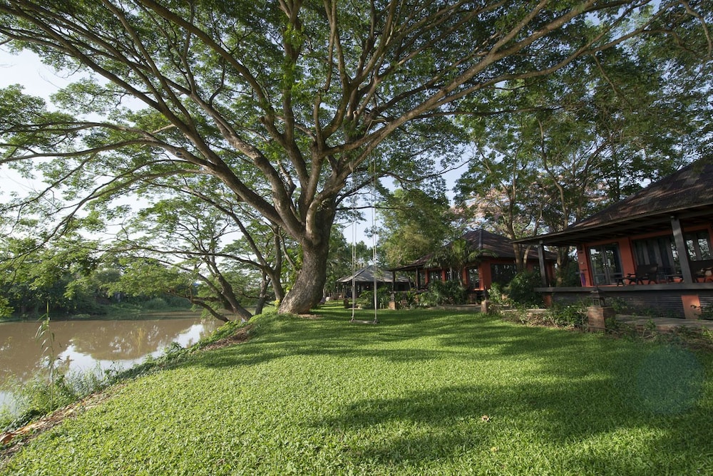 Baan Namping Riverside Village Chiang Mai 28/44