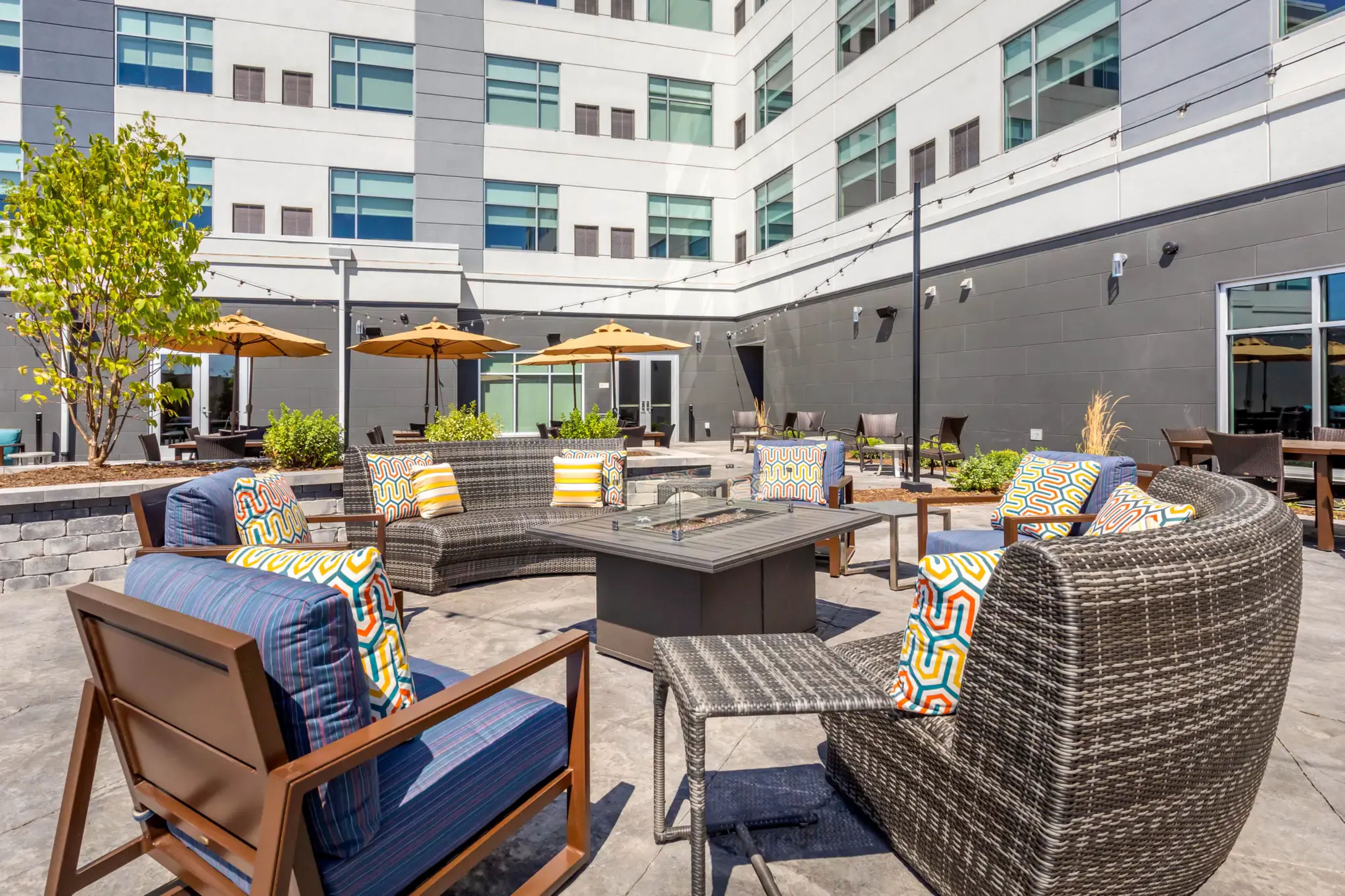 Holiday Inn Express Bettendorf - Davenport NE by IHG 23/41