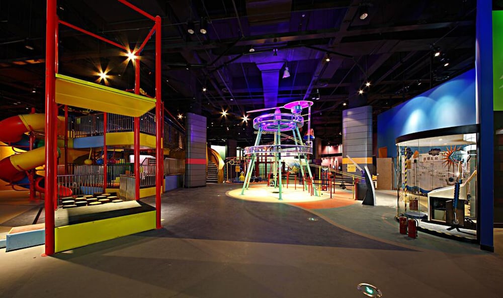 Langham Place Ningbo Culture Plaza 55/56