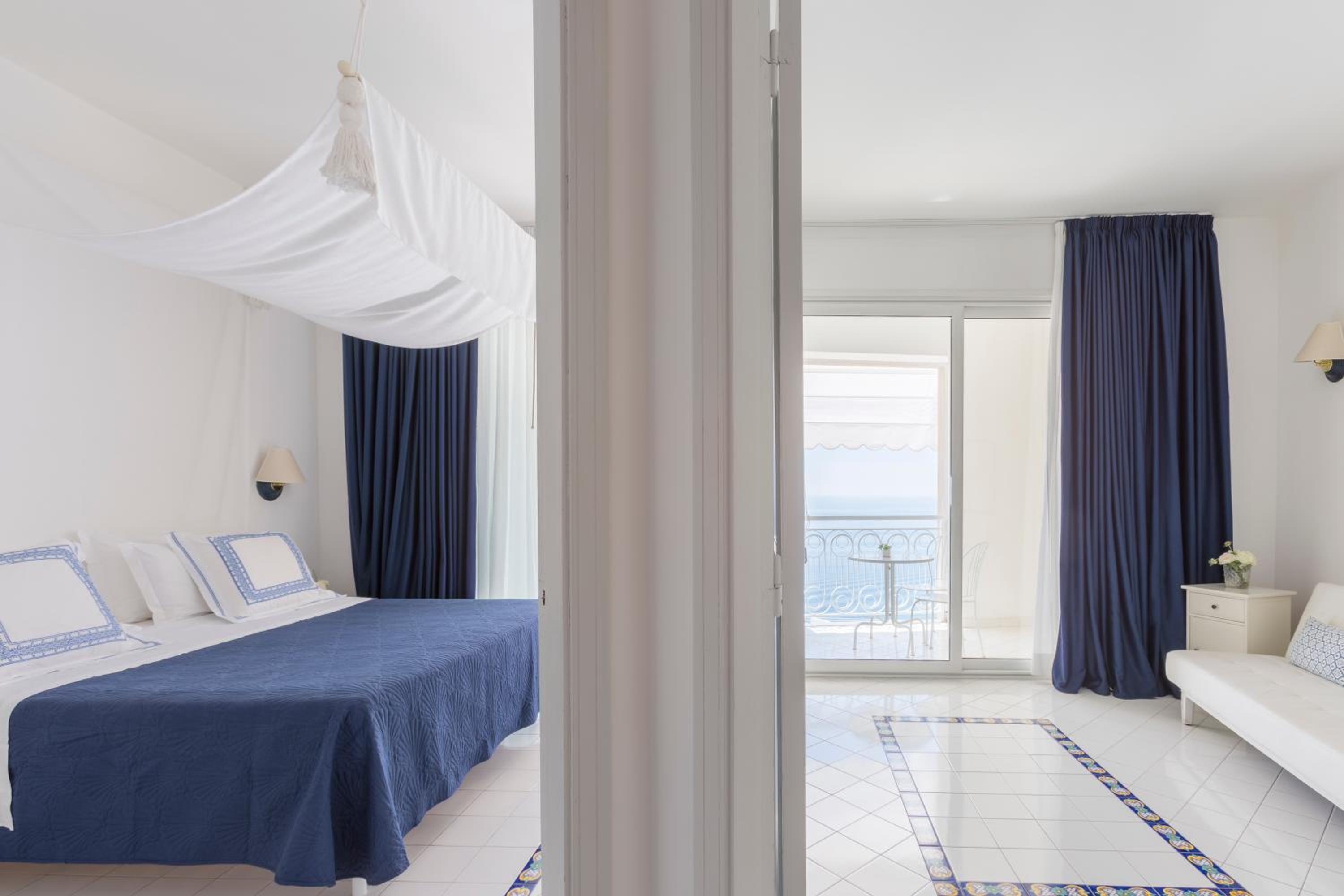 Junior Suite, King Bed, Sea View