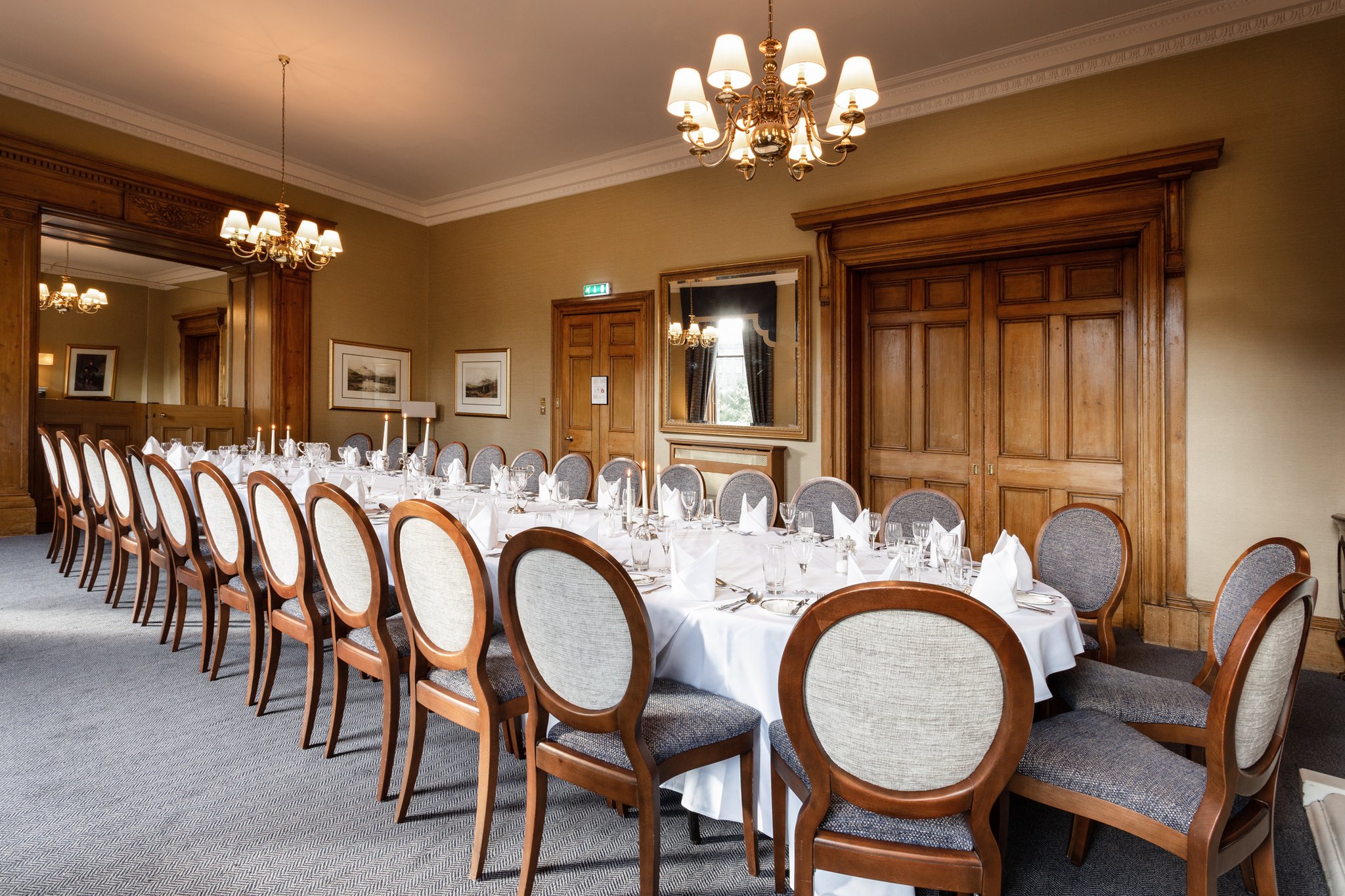 Royal Scots Club Hotel 47/56