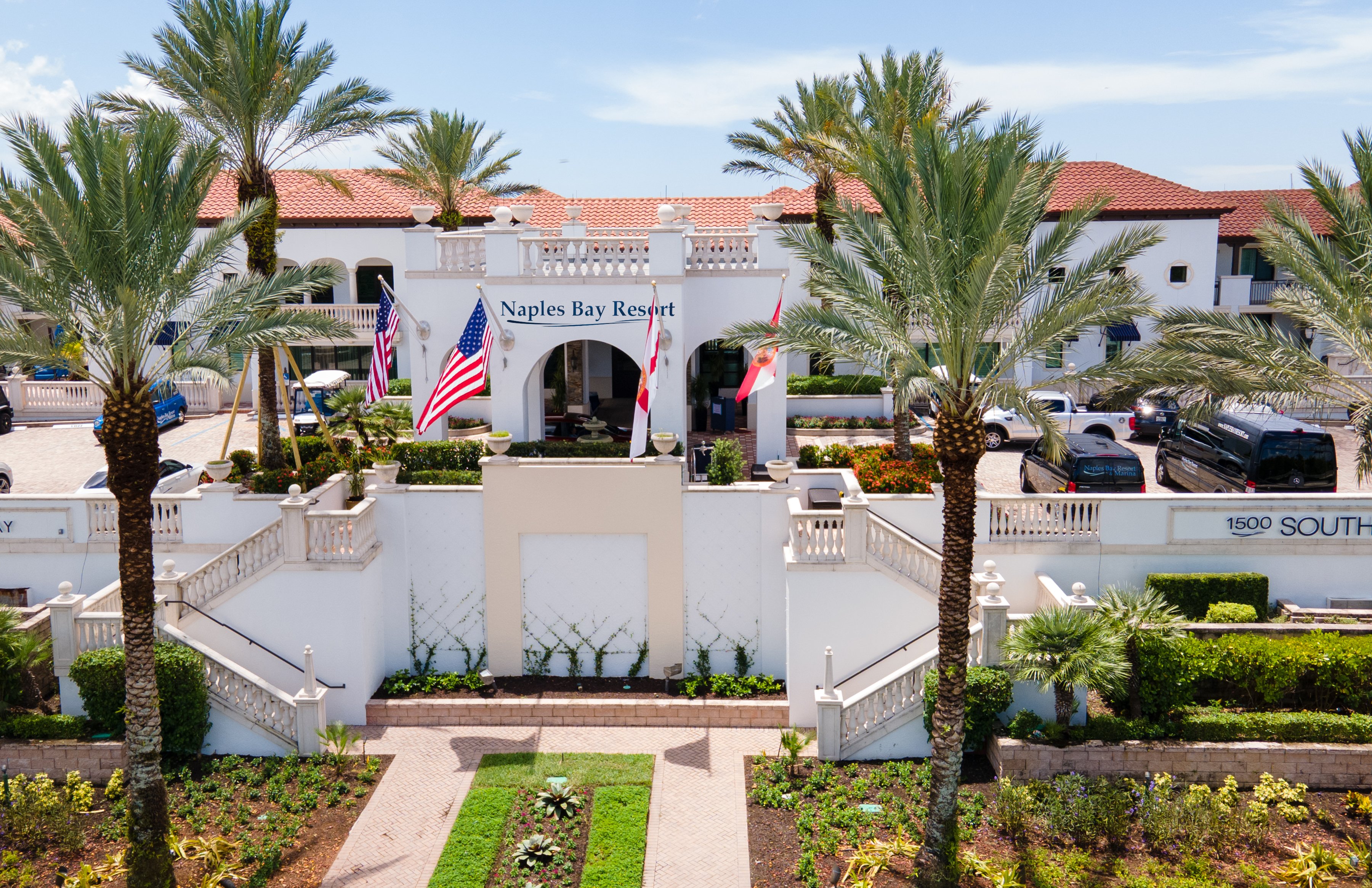 Naples Bay Resort 63/72