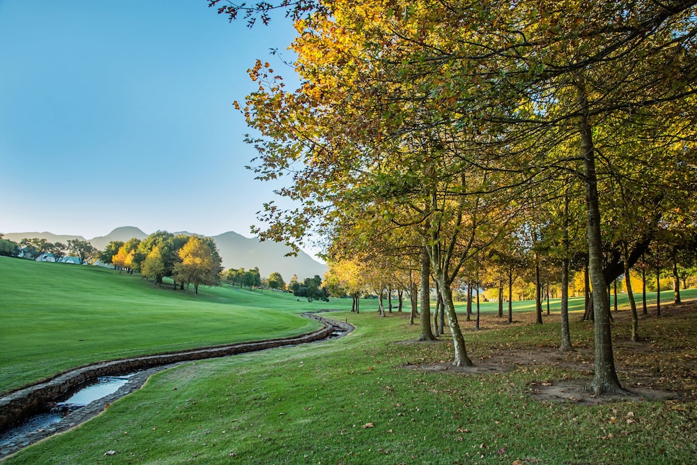 Fancourt Hotel 64/68