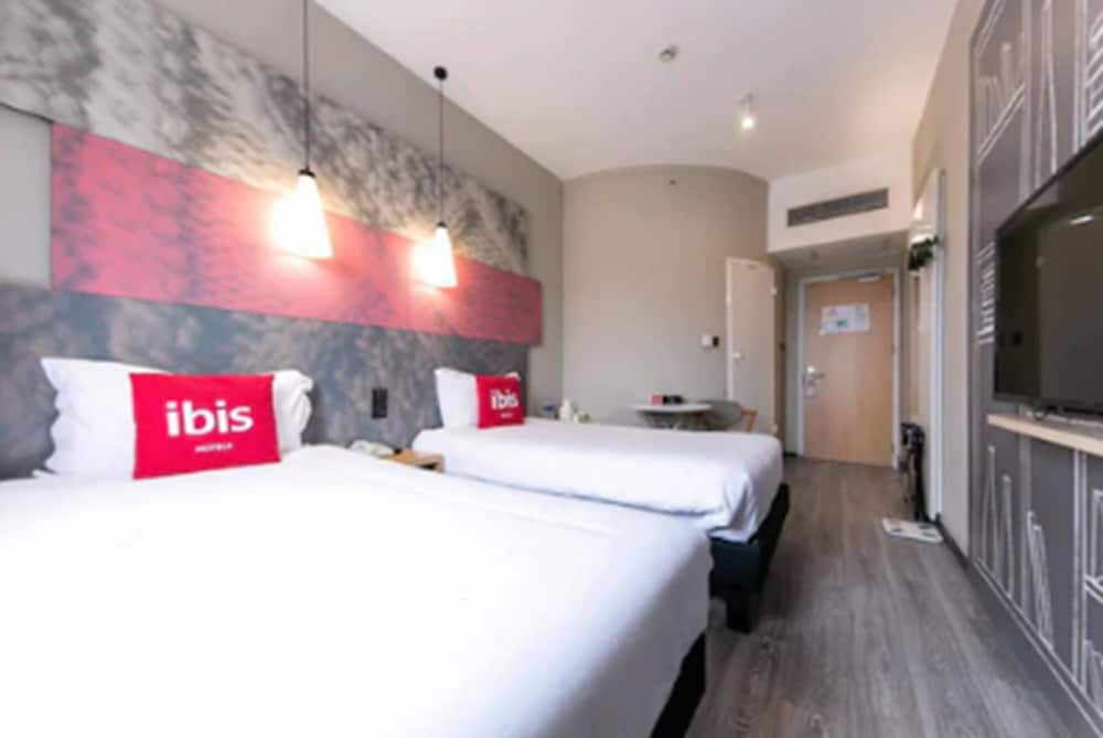 ibis Shanghai Chengshan Road 12/33