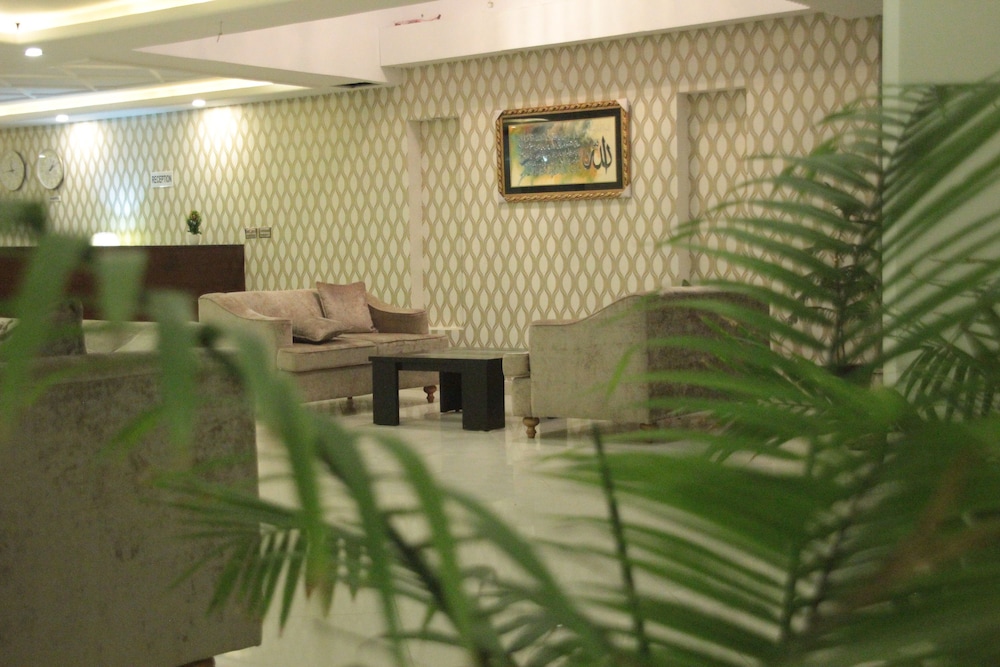 Grand Millennium Hotel Lahore (Local) 39/41