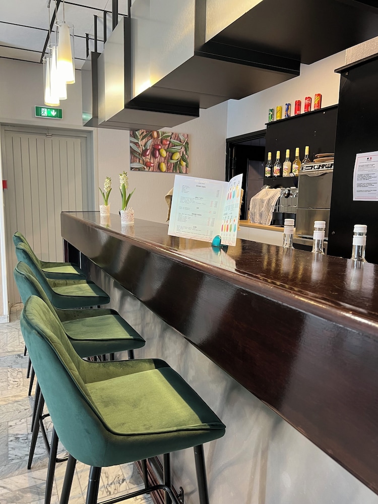Adonis Arc Hotel Aix 47/68