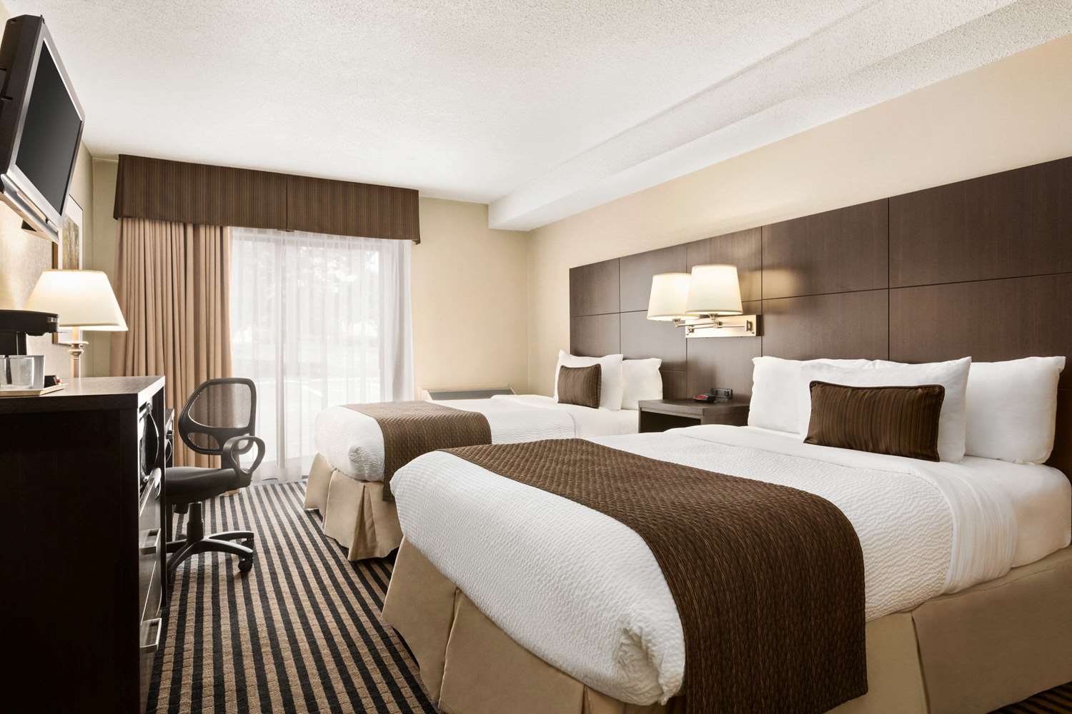 Days Inn By Wyndham Miramichi NB 11/45