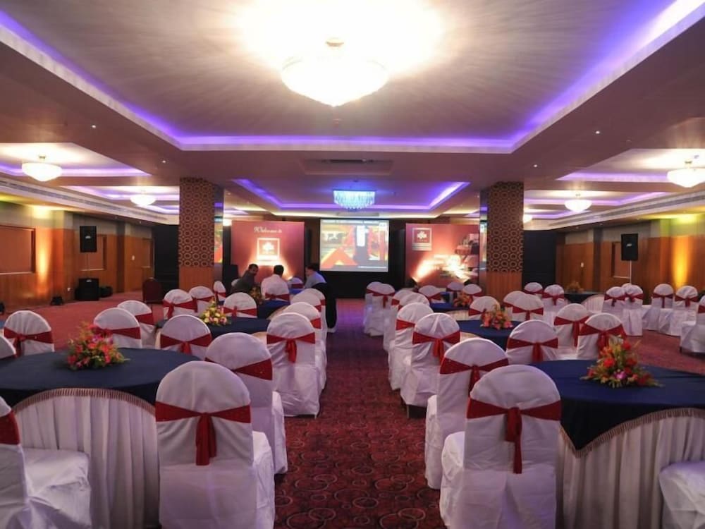 CHRIS HOTEL WHITEFIELD 40/50