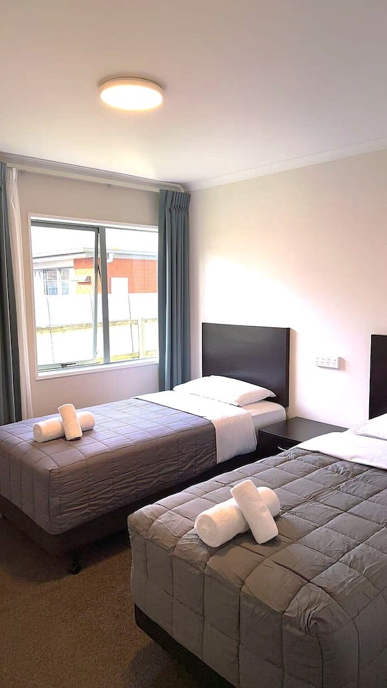1 BEDROOM, FAMILY
