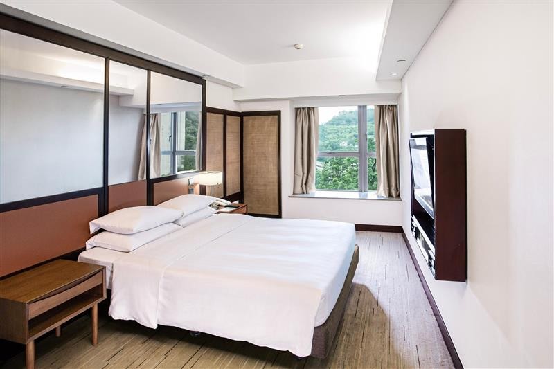 Royal View Hotel 1/2