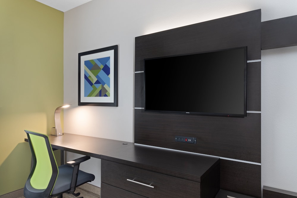 Holiday Inn Express Hotel And Suites Lake Placid 35/43