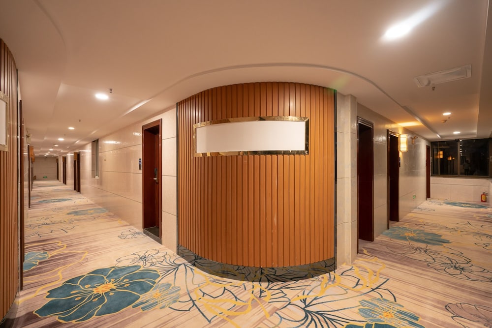 Lavande Hotels Guangzhou Railway Station 6/27