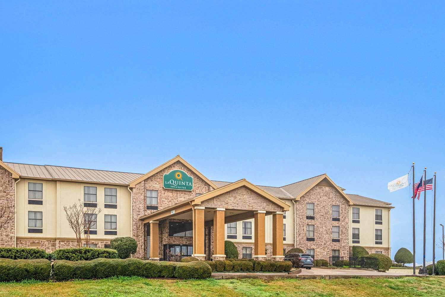 La Quinta Inn & Suites by Wyndham Denison - N. Lake Texoma 2/35