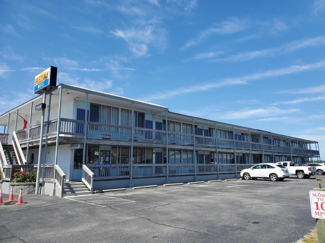 The Breezeway Motel & Resturant 9/16