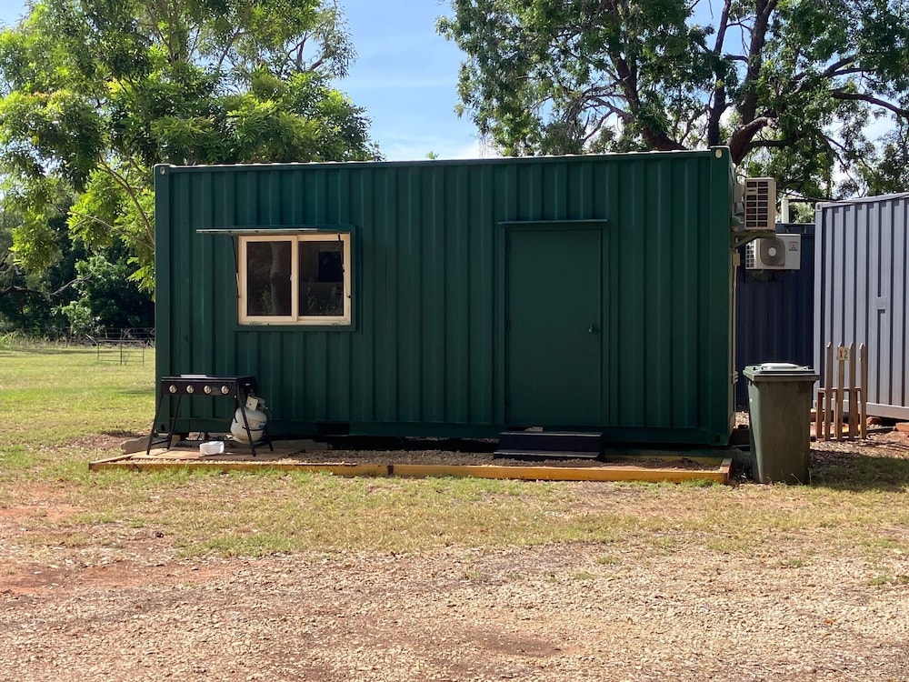 TERRITORY MANOR MOTEL AND CARAVAN PARK 21/26
